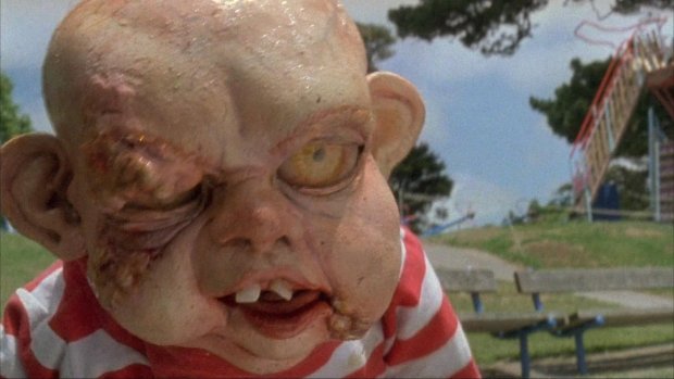 splatters-braindead-1992-peter-jackson-02